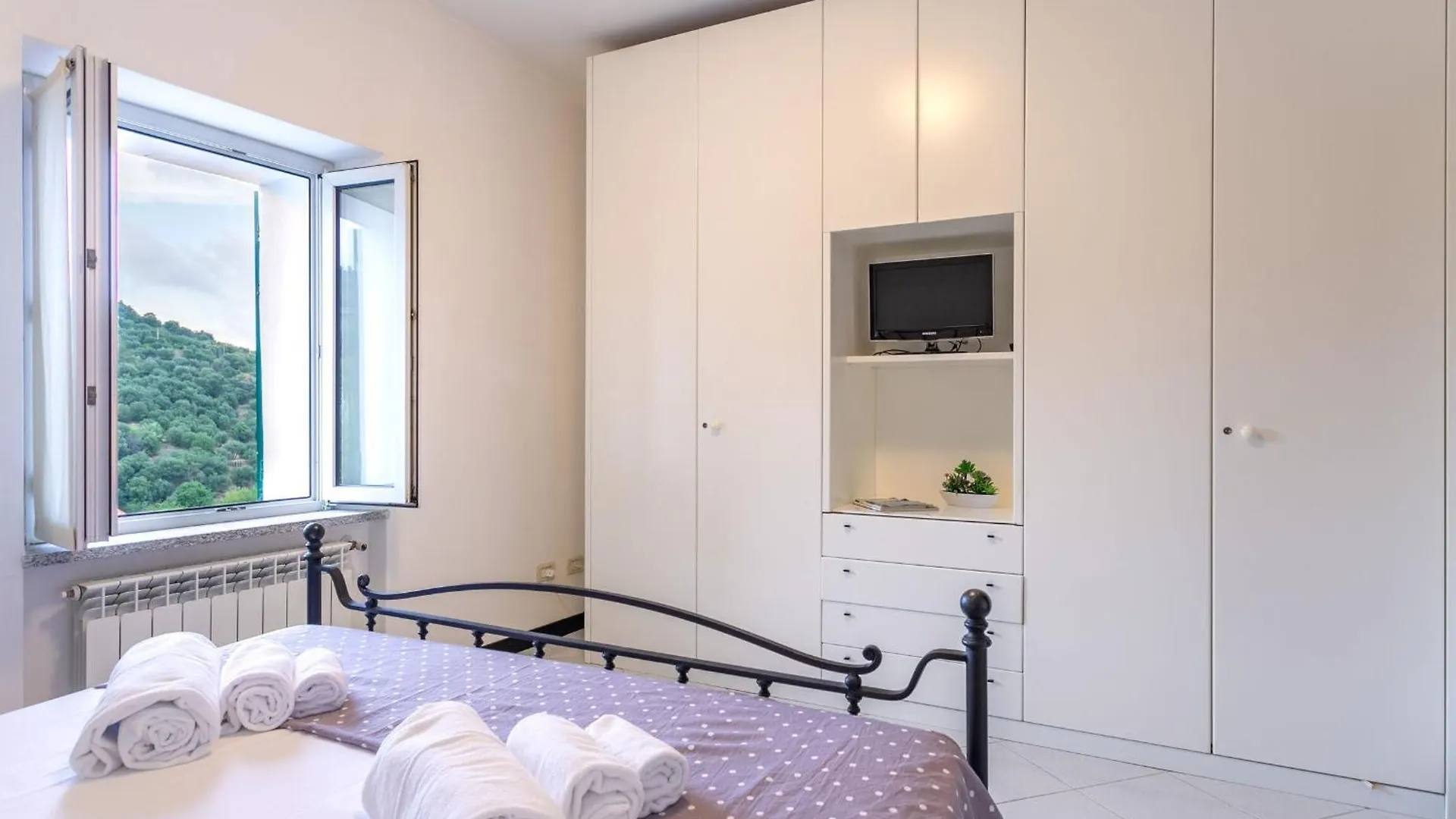 Apartment Villa Zafferano Suites - Mirto Celle Ligure