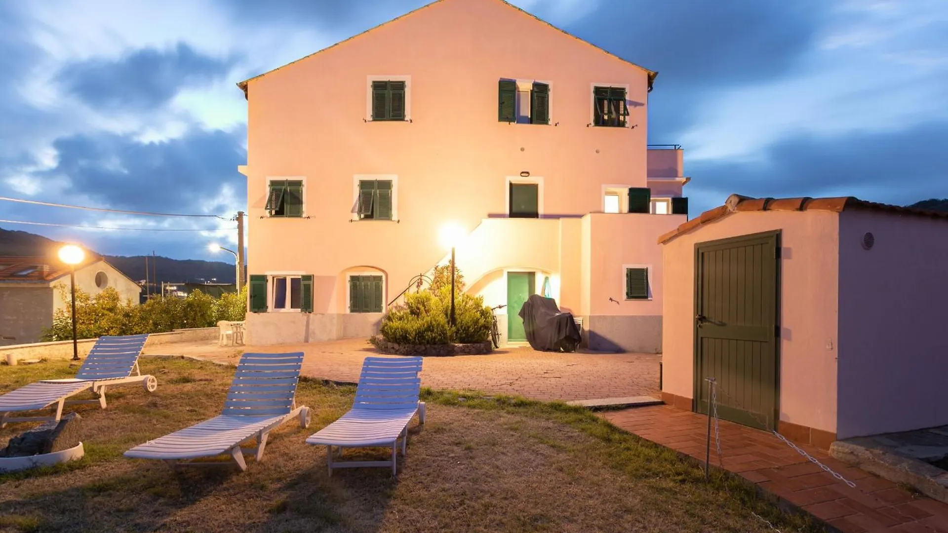 Villa Zafferano Suites - Mirto Celle Ligure Apartment