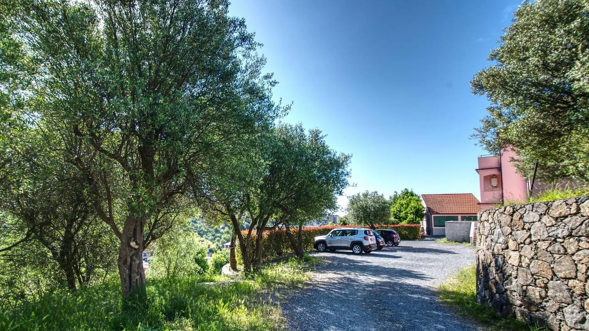 Villa Zafferano Suites - Mirto Celle Ligure