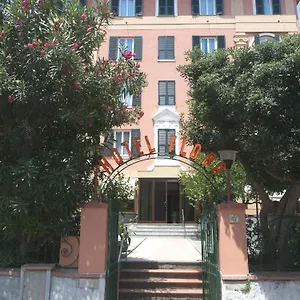 Hotel Flora, Celle Ligure
