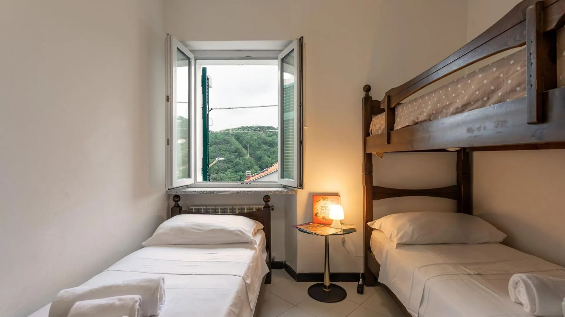 Villa Zafferano Suites - Mirto Celle Ligure