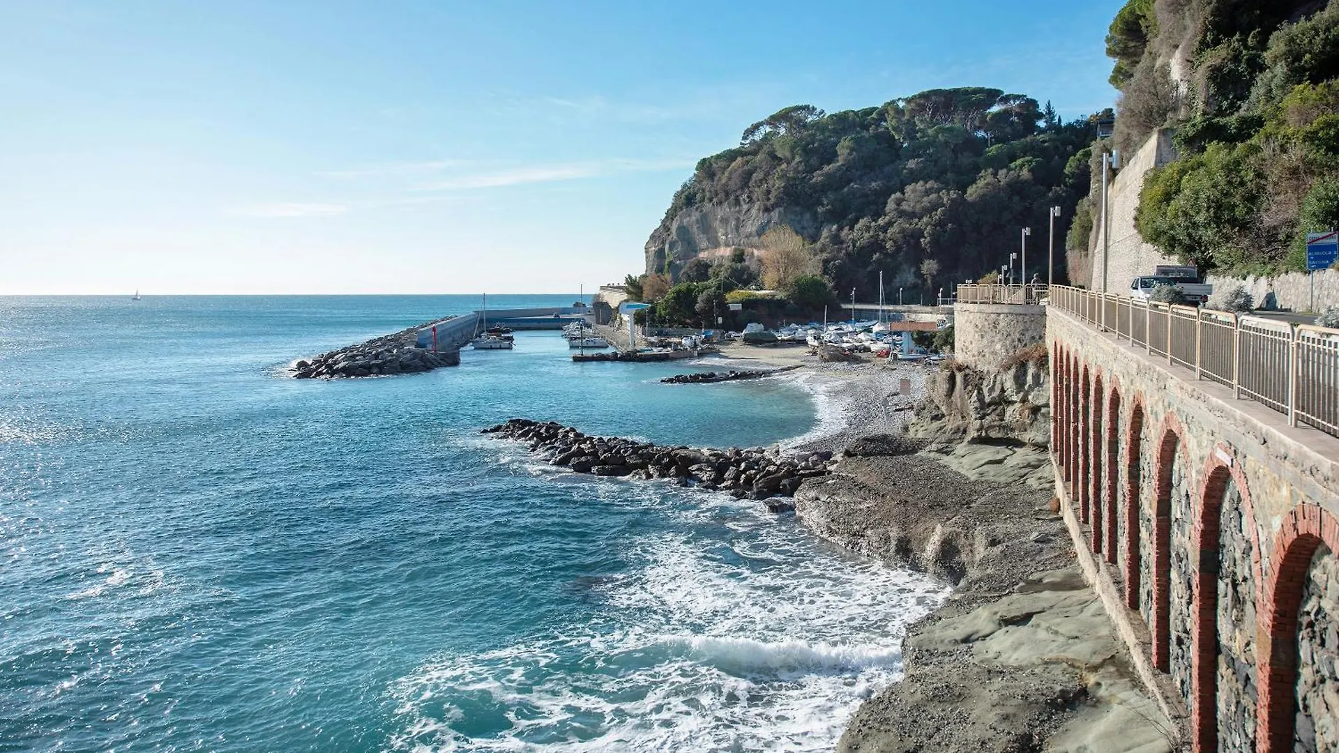 Villa Zafferano Suites - Mirto Celle Ligure 0*,  Italia