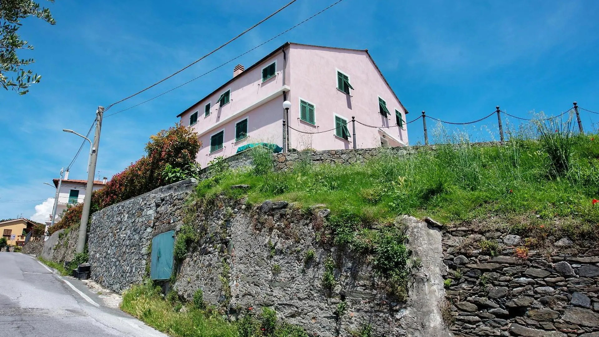 Villa Zafferano Suites - Mirto Celle Ligure